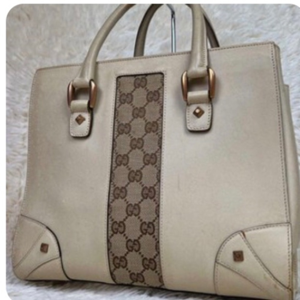 Gucci Bags - Picture 16 of 16